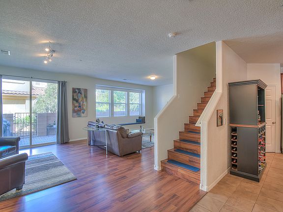 5th image of 601 Menaul Blvd NE Unit 3402