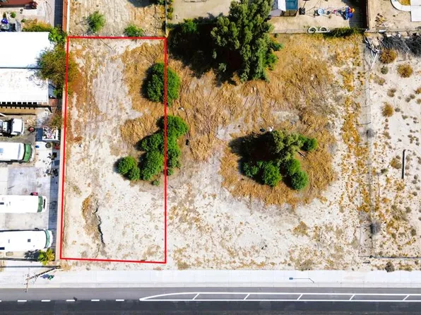 1 Ramon Rd, Thousand Palms, CA 92276