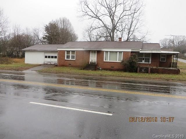 1st image of 302 W 20th St