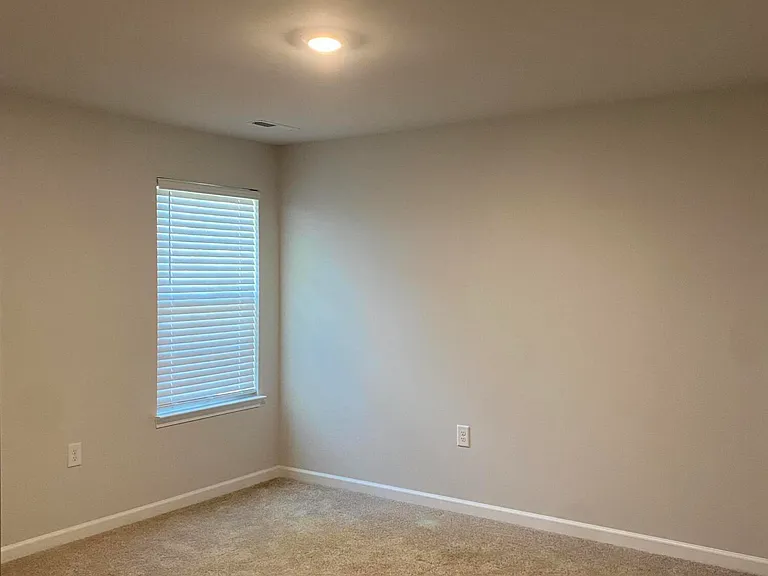 1213 Riverstone Dr — Photo 12