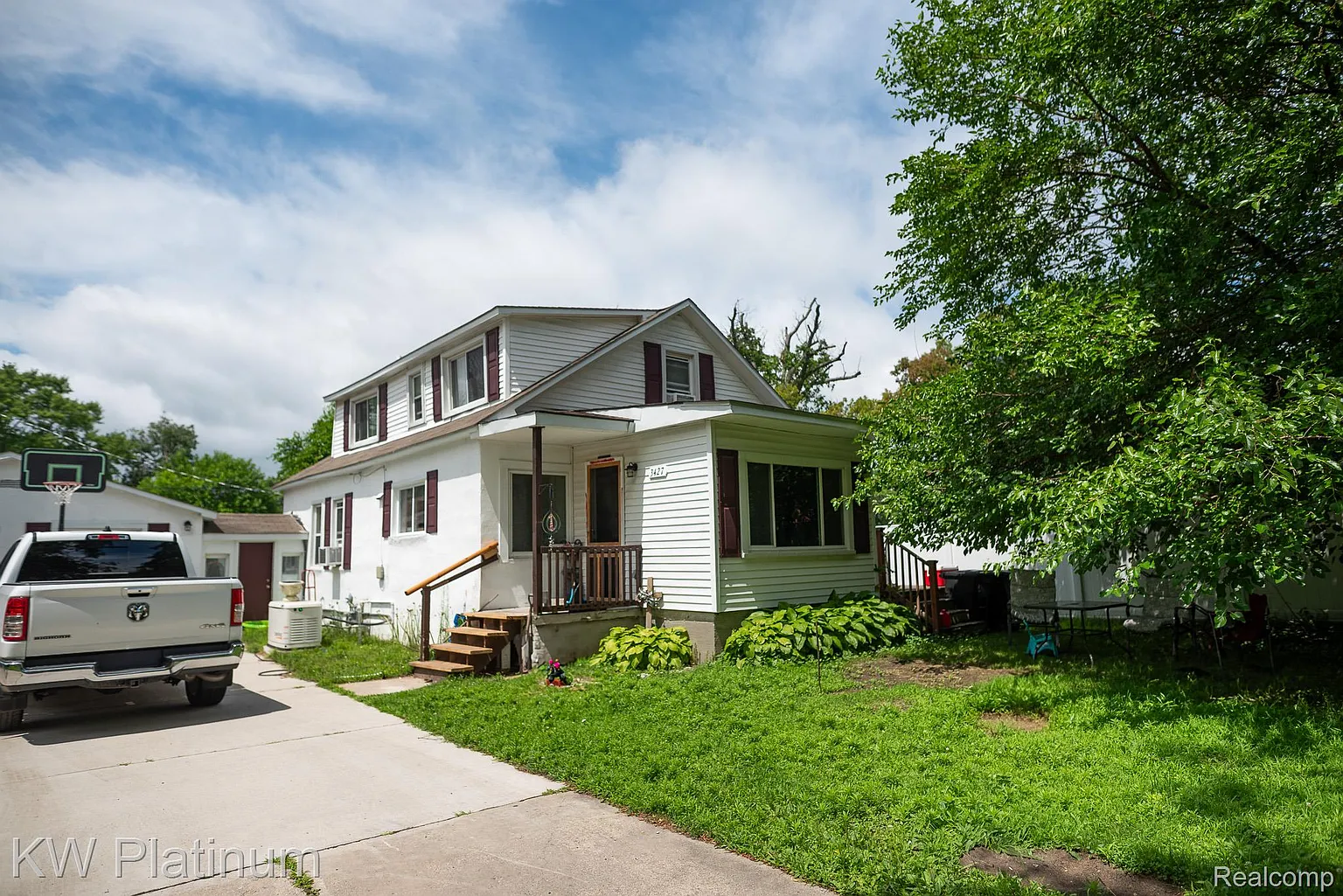 3427 Elk St photo 1