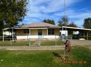 726 Speer St, Dustin, OK 74839