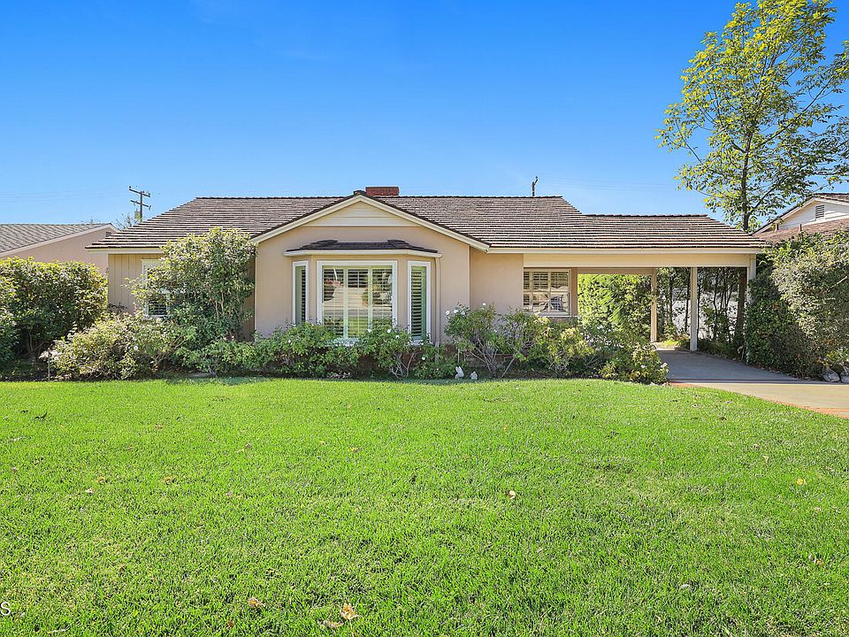 1st image of 330 Knight Way