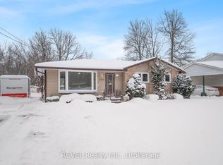 1154 10th St, Fort Erie, ON L2A 6B1