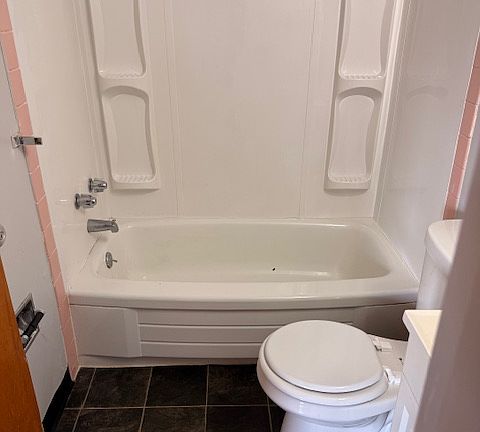 3rd image of 80 W York St #B