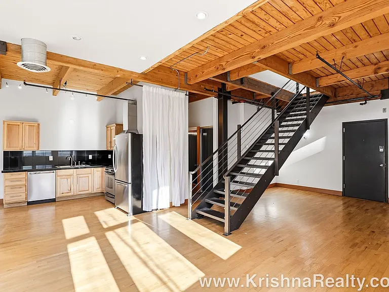 725 NW Flanders St #401 — Photo 7