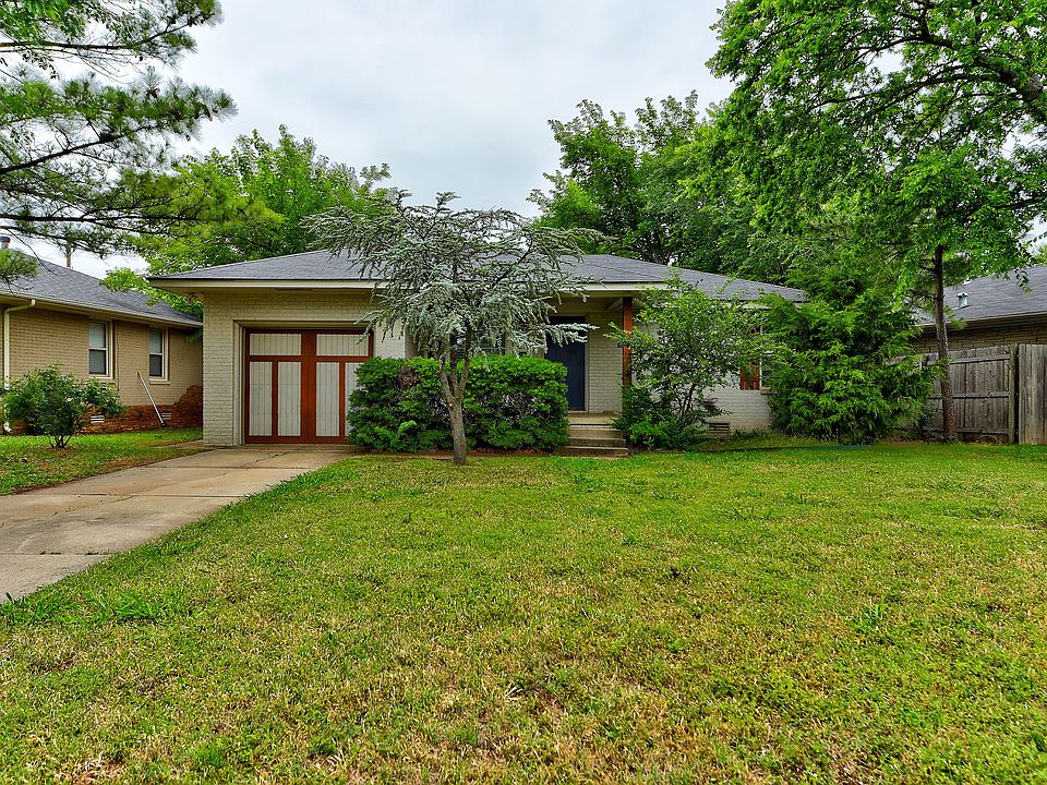 1st image of 1723 Churchill Way