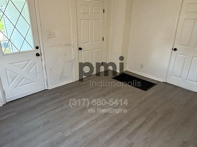 1308 W 4th St — Photo 16