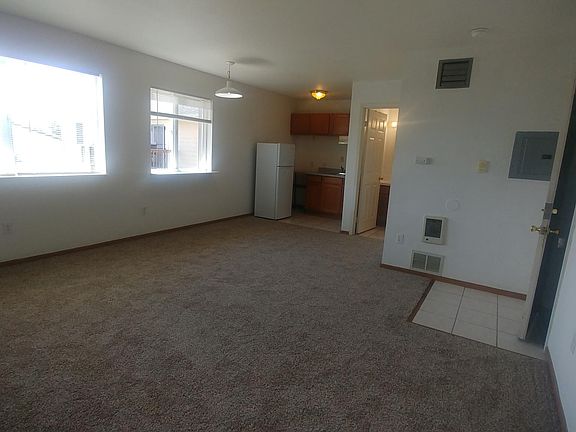 3rd image of 840 Anchor Ave NW #8