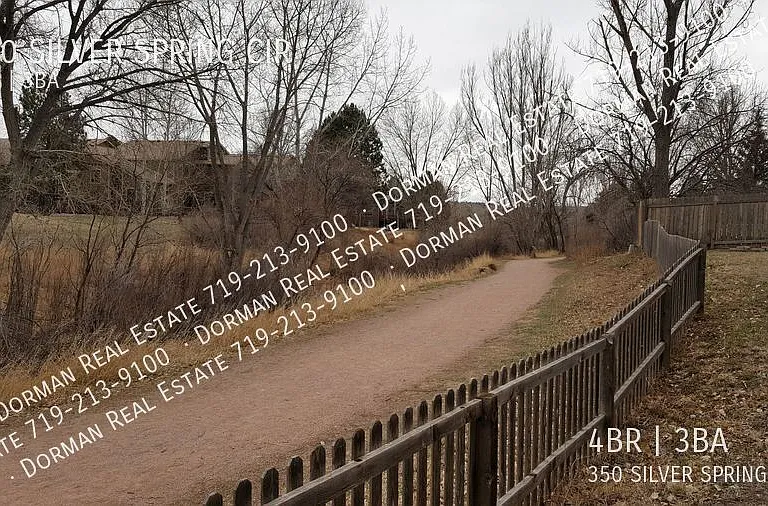 350 Silver Spring Cir — Photo 16