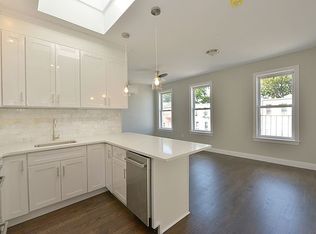 23-70 26th St #2R, Astoria, NY 11105