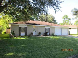 5635 Scenic Dr, Beaumont, TX 77713