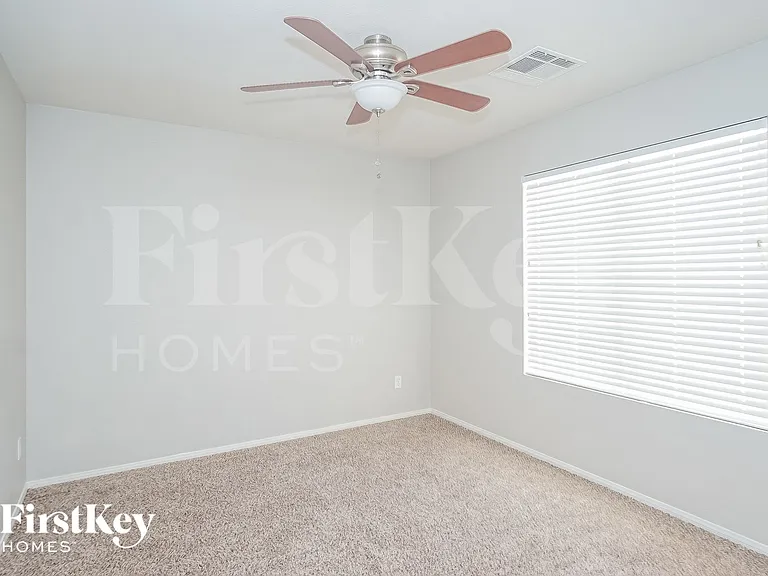 5333 Carlsbad Heights St — Photo 11