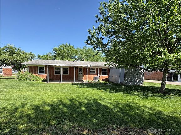 3rd image of 503 Pease Dr