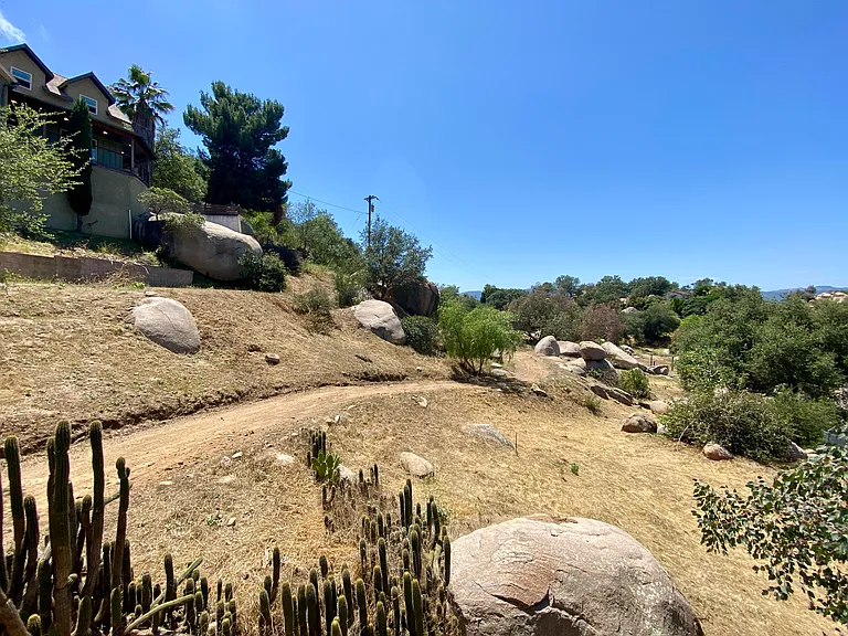 2761 Joan Ln — Photo 104