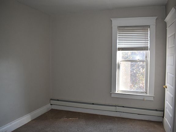 5th image of 144 Claremont Ave APT 10