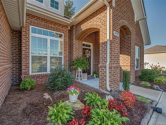 4th image of 4909 Wilcrest Ct
