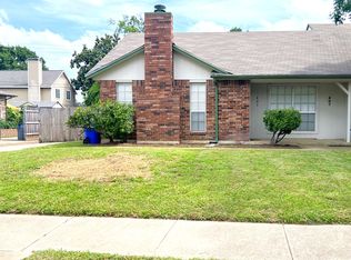 405 Augustine Dr, Euless, TX 76039
