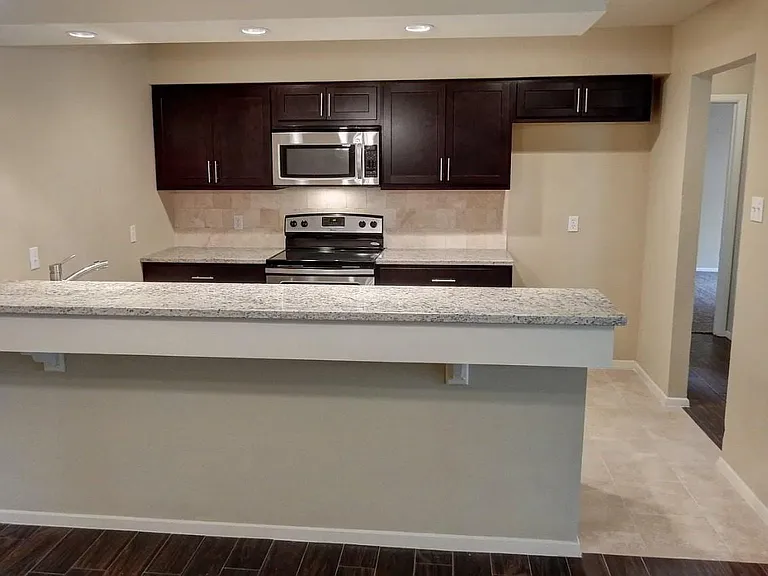 618 Billie Ruth Ln — Photo 15
