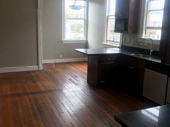 2nd image of 440 Van Ness Ave #440