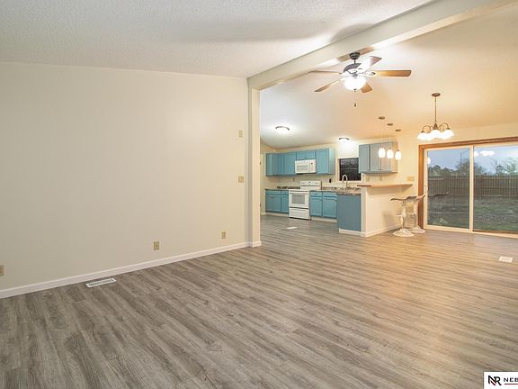 4th image of 1130 SW 21st Ct
