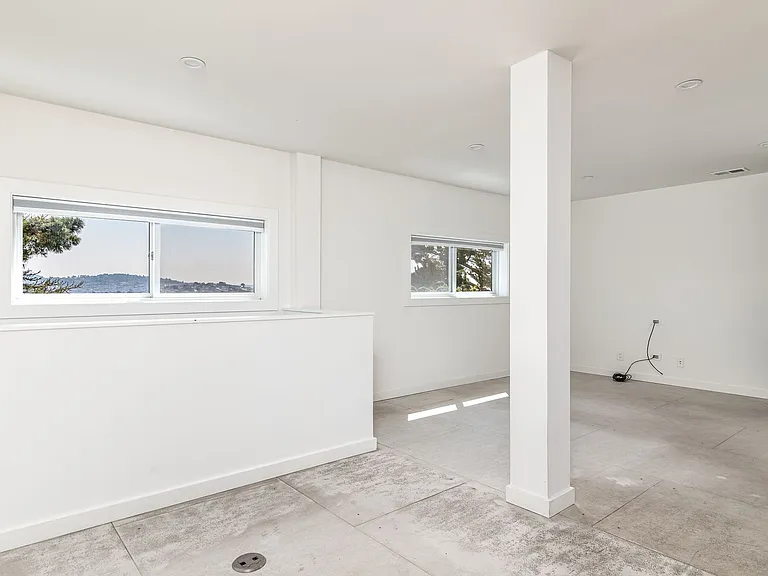 919 Teresita Blvd — Photo 20
