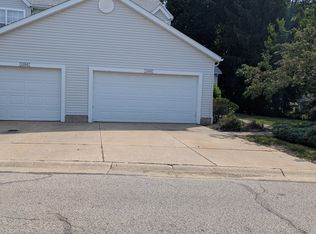 1359 Meadow Run, Akron, OH 44321