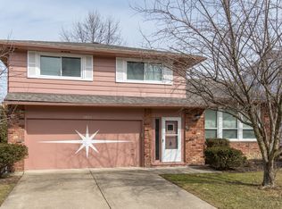 24129 Greenlawn Ave, Beachwood, OH