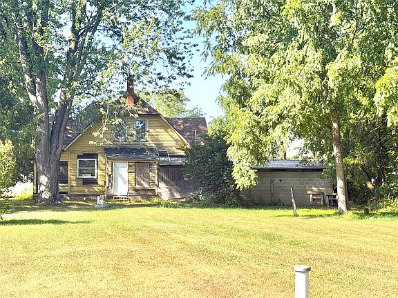 3rd image of W11463 Halstead Street