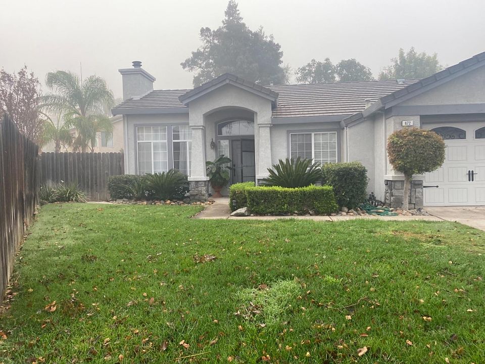 1st image of 672 Stoneridge Ct