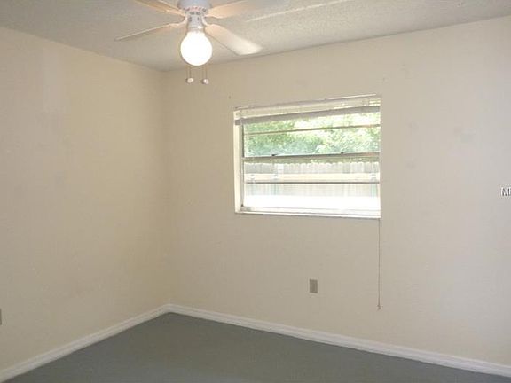 4th image of 1938 Elaine Dr