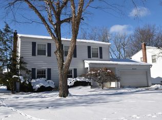 6364 Stafford Dr, North Olmsted, OH 44070