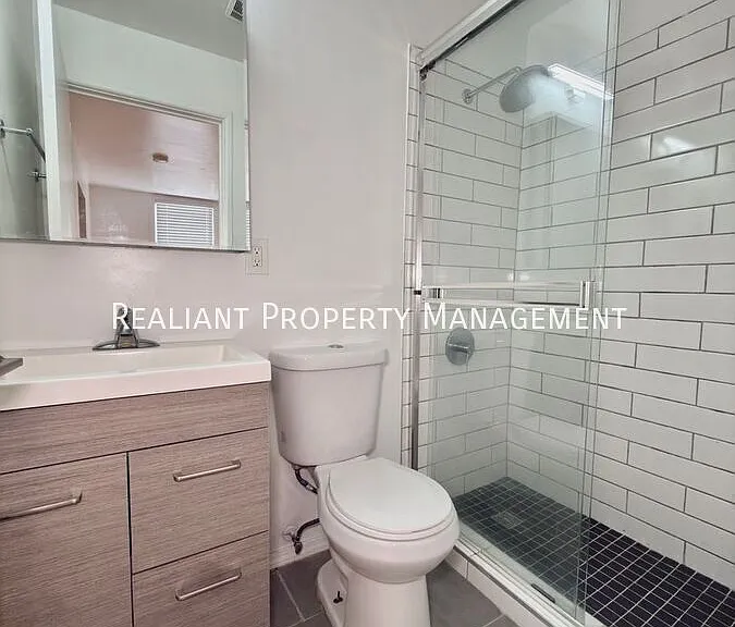 139 E Clifton Ave #139E301 — Photo 6