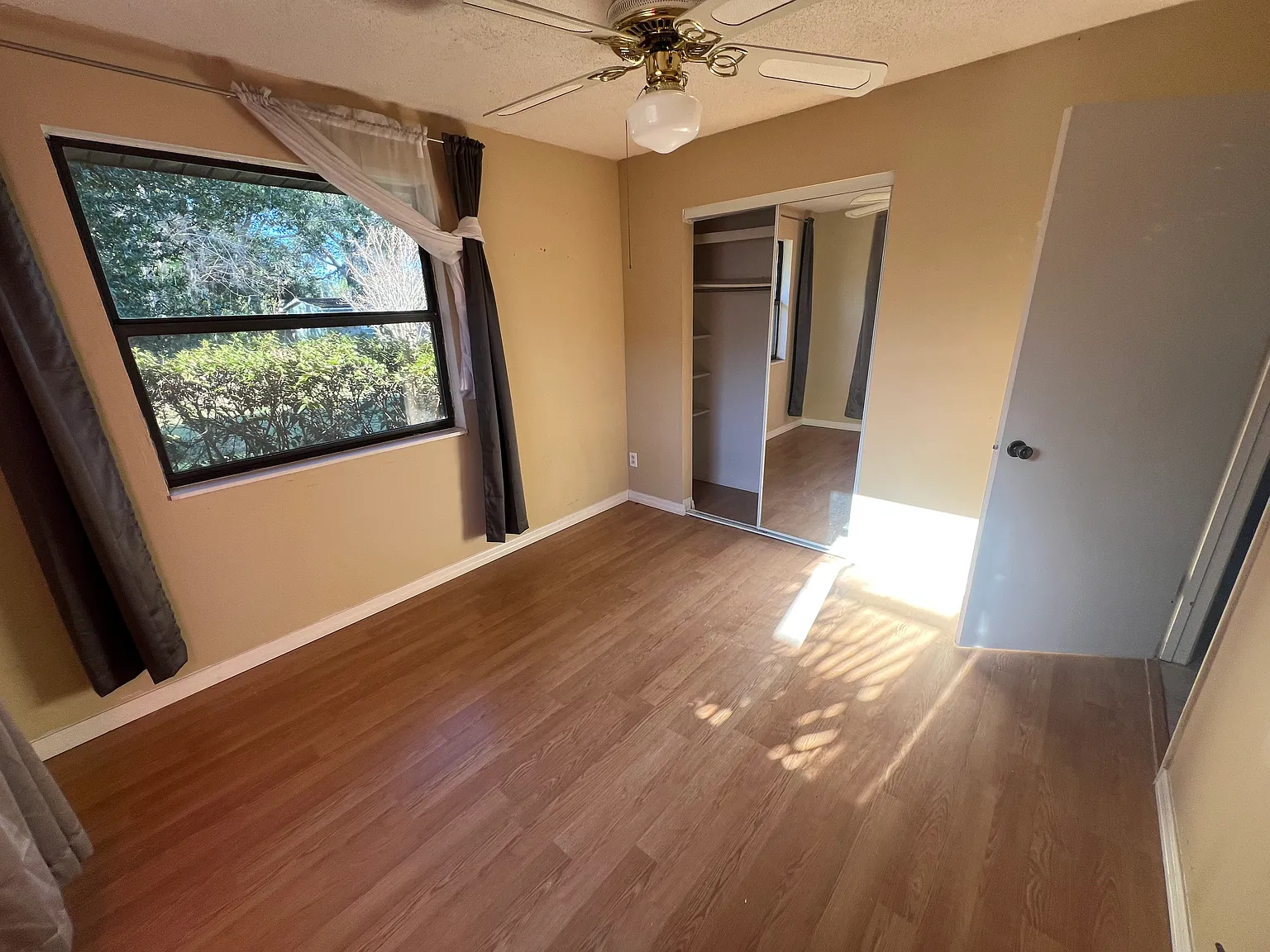 3 bed, 1456 sqft, $1,600 — Photo 3