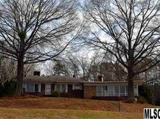 351 39th Avenue Dr NW, Hickory, NC 28601