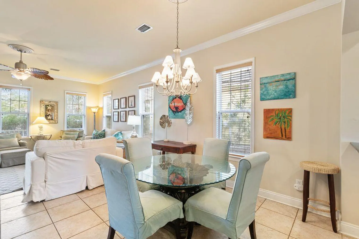 3 bed, 3.0 bath, 1840 sqft, $6,521 — Photo 2