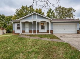12219 Country Wood Ct, Maryland Heights, MO