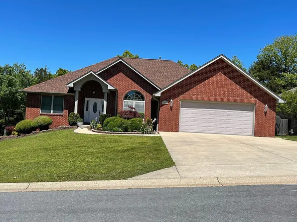 1219 Chestnut Hills Dr, Mountain Home, AR 72653