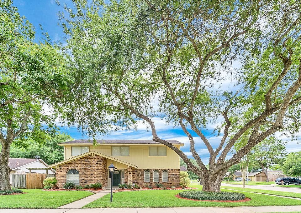 1st image of 702 Park Bud Ln