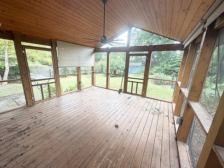 317 Verbena Dr — Photo 20