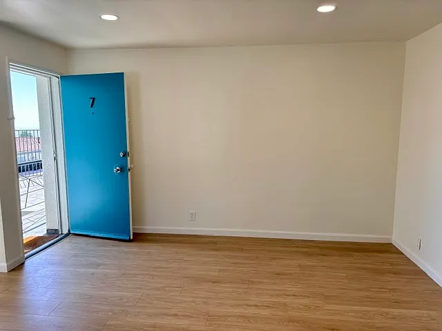 520 Avenida Victoria #7 — Photo 10