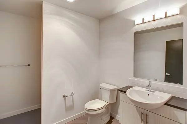 Greenwood Place Apartments — Photo 22