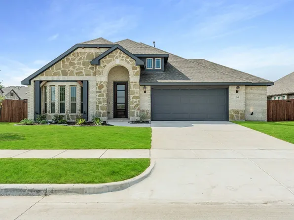 104 Claywood Dr, Glenn Heights, TX 75154