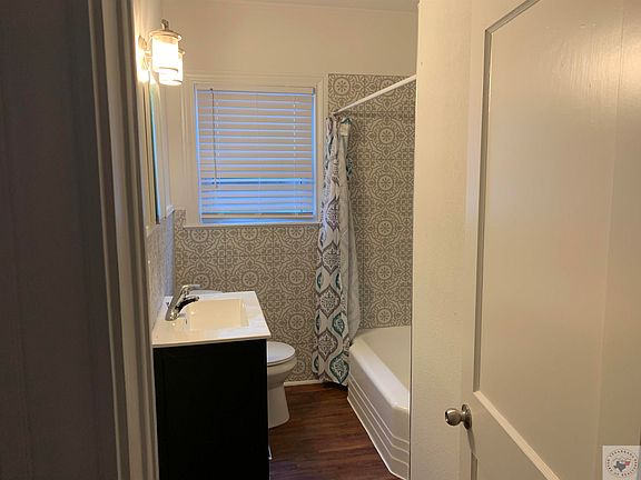 4th image of 508 Melton St