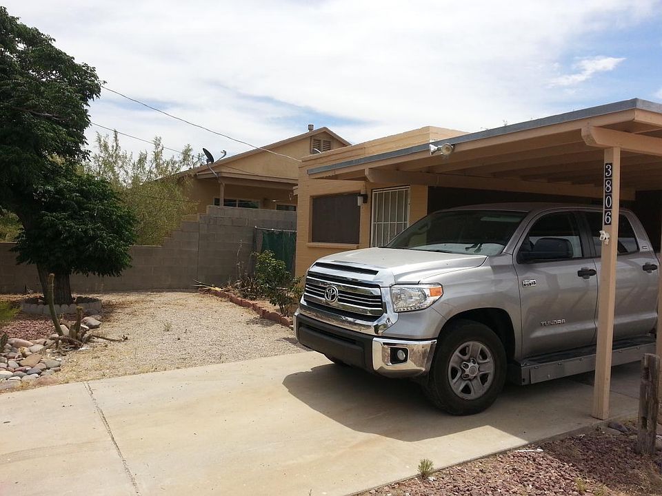 Carport, Driveway and outdoor lockable storage
