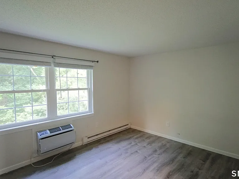 64 Crystal Ln #A — Photo 18