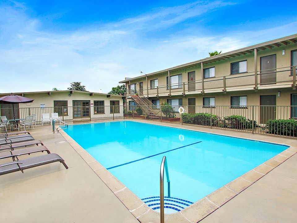 Second swimming pool