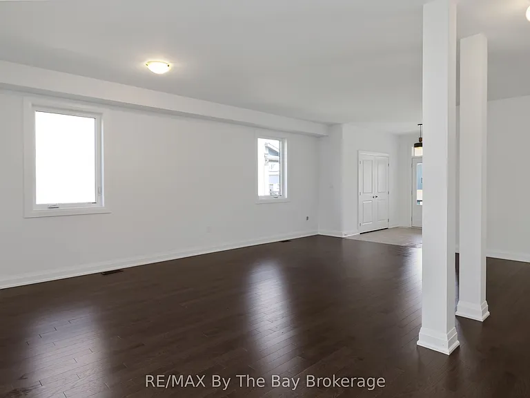 52 Amber Dr — Photo 25