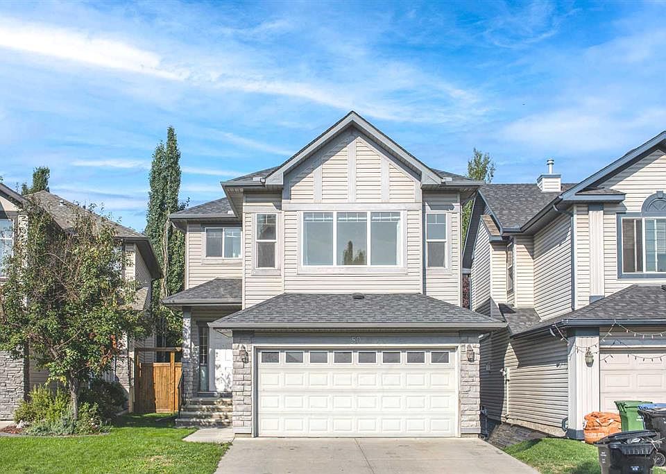 1st image of 80 E Cranridge Cres SE