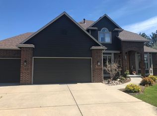 1921 Emerald Dr, Longmont, CO 80504